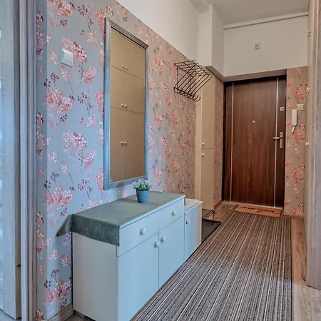 - Balcony, Workspace - By Rentujemy Apartamento *